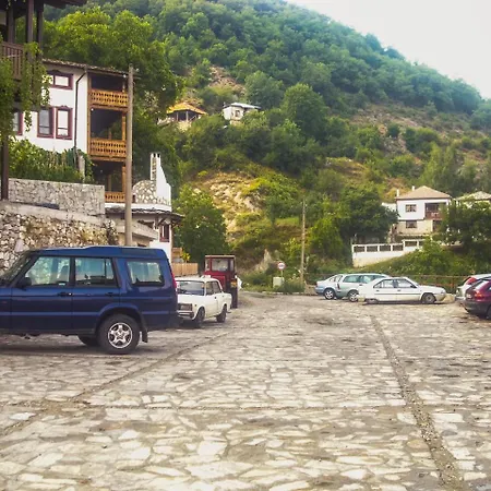 빌라 Traditional With Amazing Mountain View Delchevo